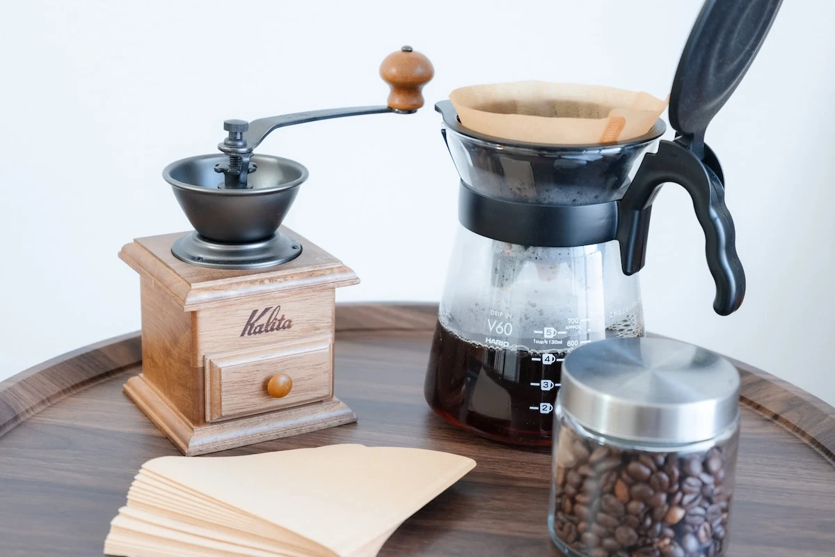 豆から挽くコーヒー Kalita ハリオV60 高松 晴れとケ